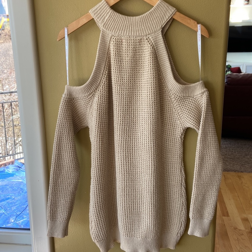 NWT GUESS CUTOUT TOP - Picture 6 of 10